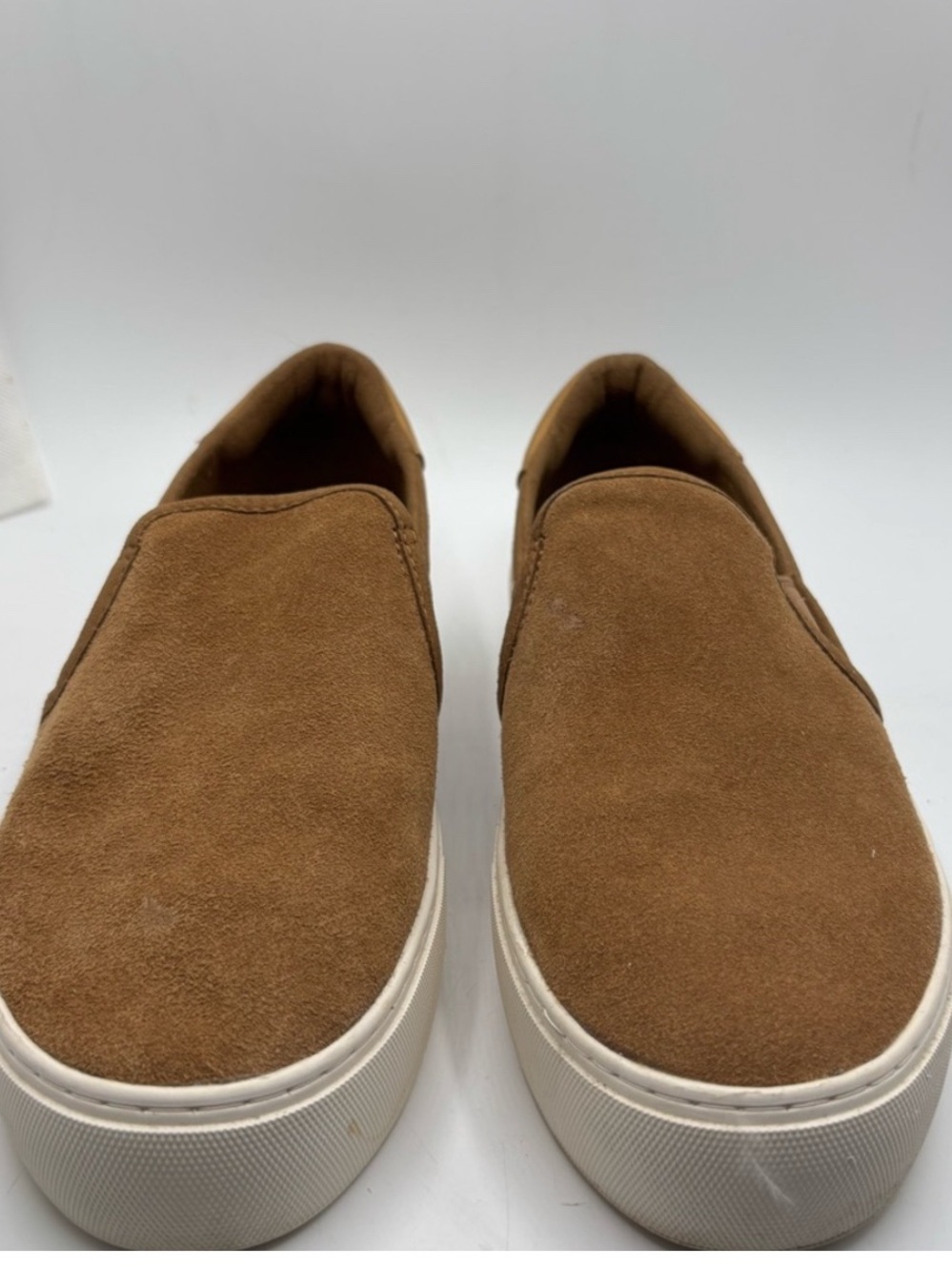 Men’s UGG Brown Suede Loafers Slip-On Shoes Size 8 Classic styling